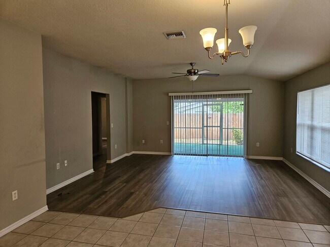 Photo - 2833 Stoneland Ln