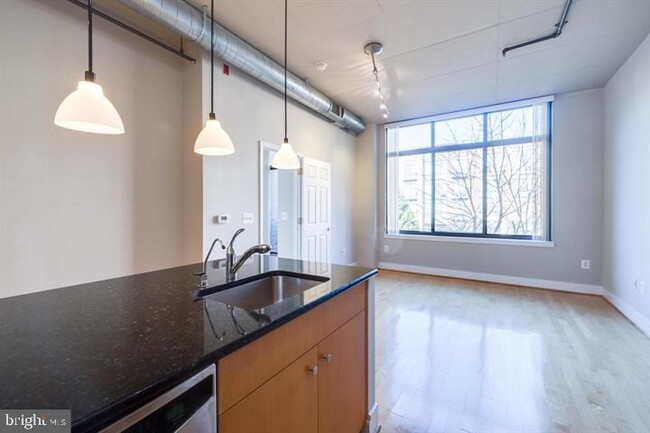 Building Photo - 520 John Carlyle St Unit 235 Rental
