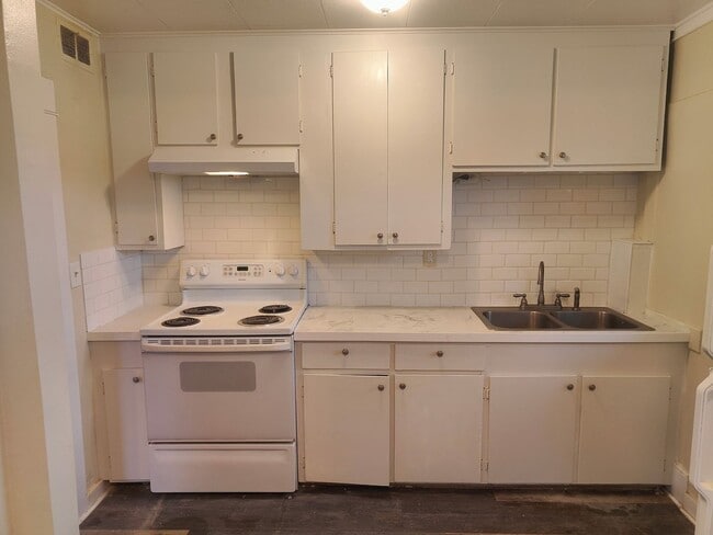 Photo - 1205 W Yakima Ave Unit 3