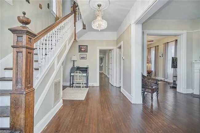 Photo - 1029 Naval Ave