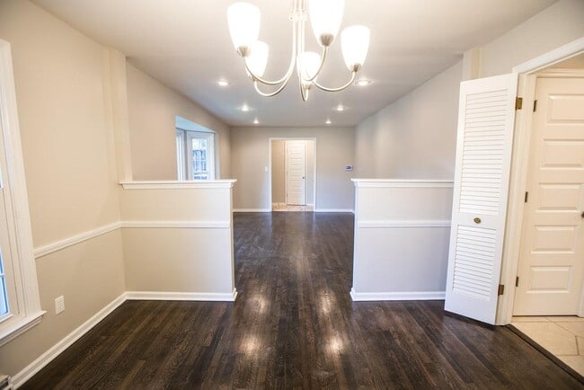 Photo - 128 Seneca Ln