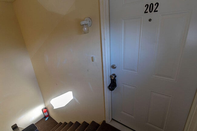 Photo - 2925 Northland Dr