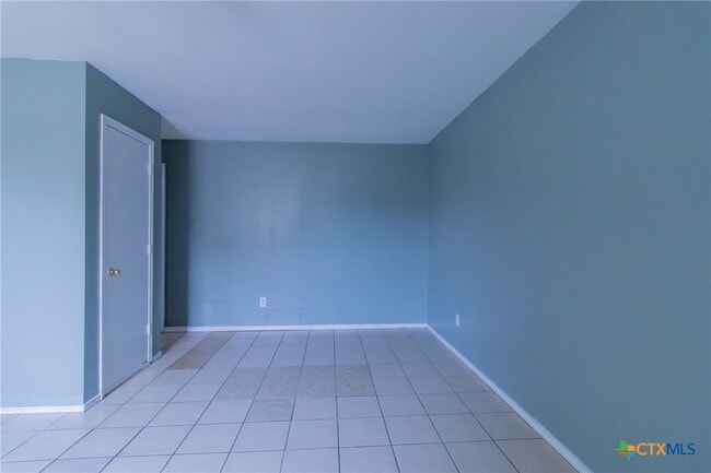 Photo - 1601 Benttree Dr Unidad A