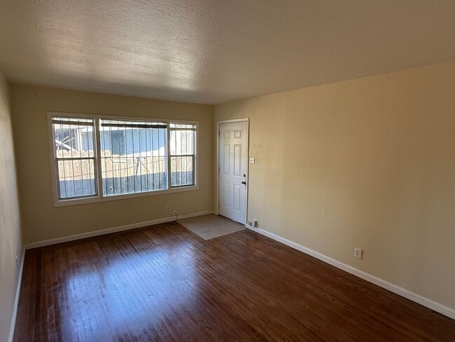 Photo - Gaynor Ave, 1317-1321 Unit 1321