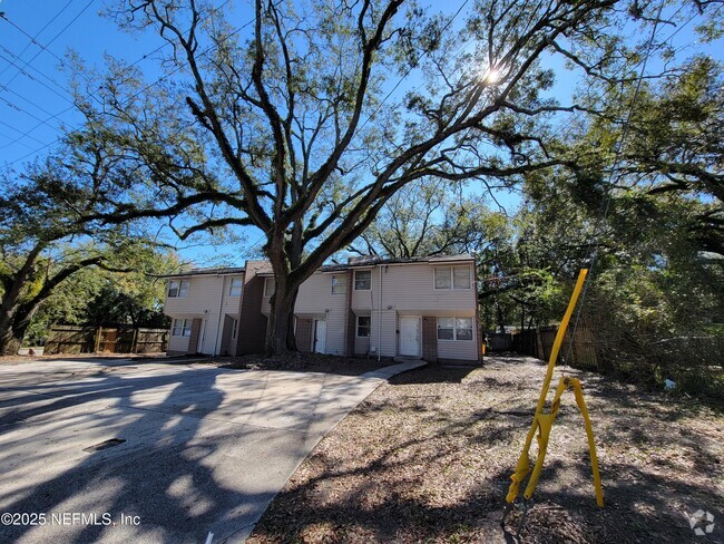 Building Photo - 1646 E 16th St Rental