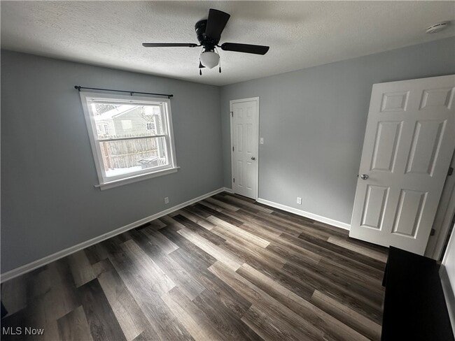 Photo - 673 Tallkron Dr