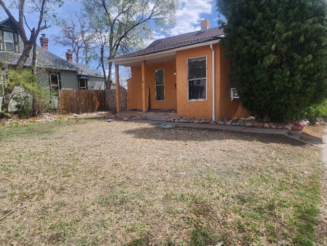 Building Photo - Greenwood Duplex Unit 416 W 13th ST Rental