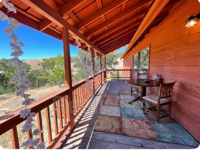 Photo - 539 Hatfield Dr