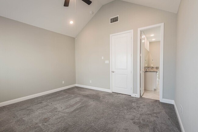 Photo - 5431 Camaguey St