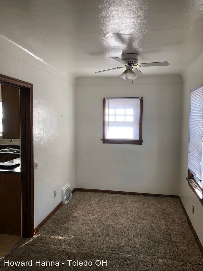 3 br, 2 bath House - 555 Woodsdale Ave. - 3 br, 2 bath House - 555 Woodsdale Ave.