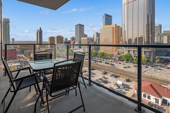 Photo - 650-610 10 Ave SW Unit ID1345995P