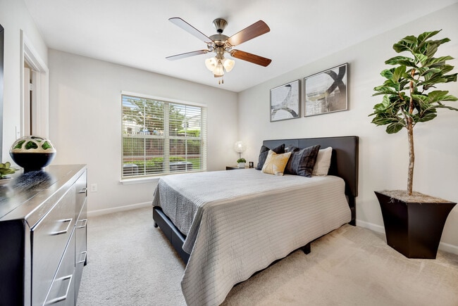 Enclave At Highland Ridge Apartments