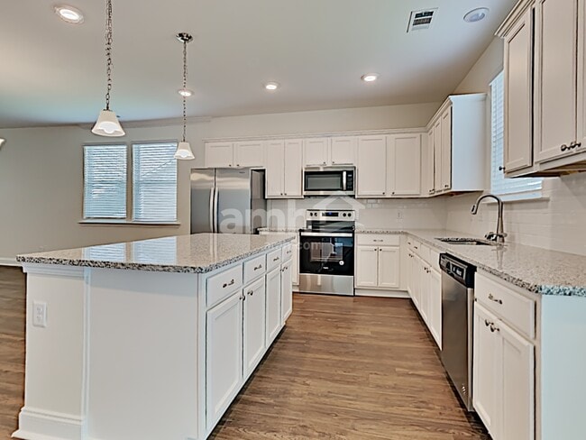 Photo - 107 Parkside Blvd