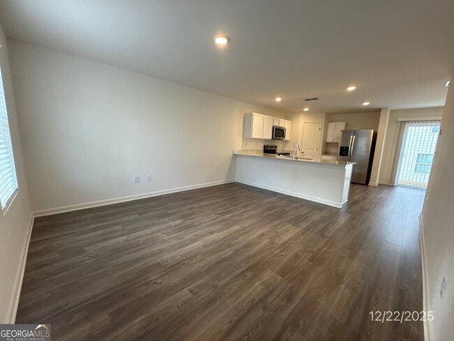 Photo - 489 Grand Magnolia St