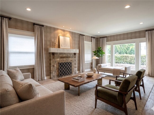 Photo - 1616 N Ogden Dr