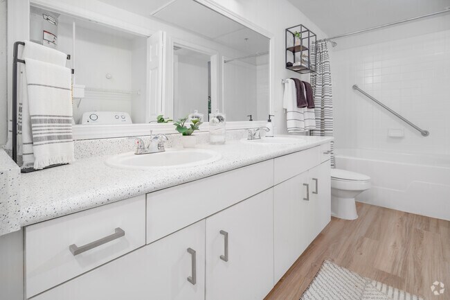 1BR, 1BA - 802SF - Bathroom with Double Sink - The Boulevard at Sonterra Apartments