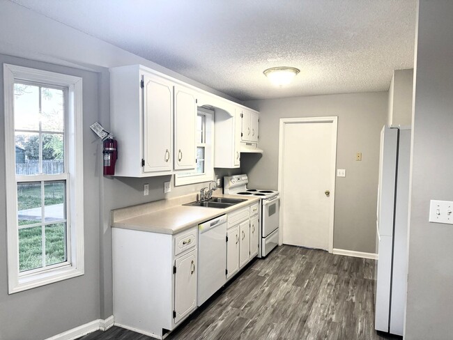 Photo - Cathedral Ceiling for a big open feel!