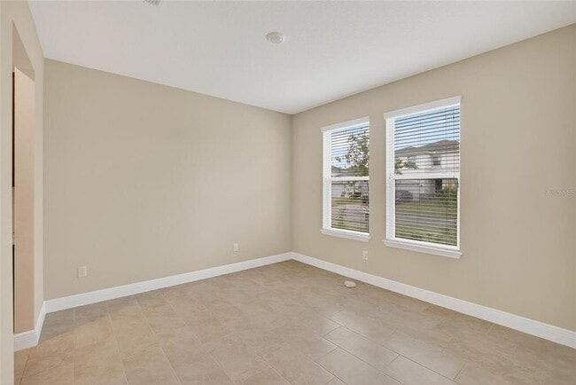 Photo - 2546 Warren Acrs Blvd