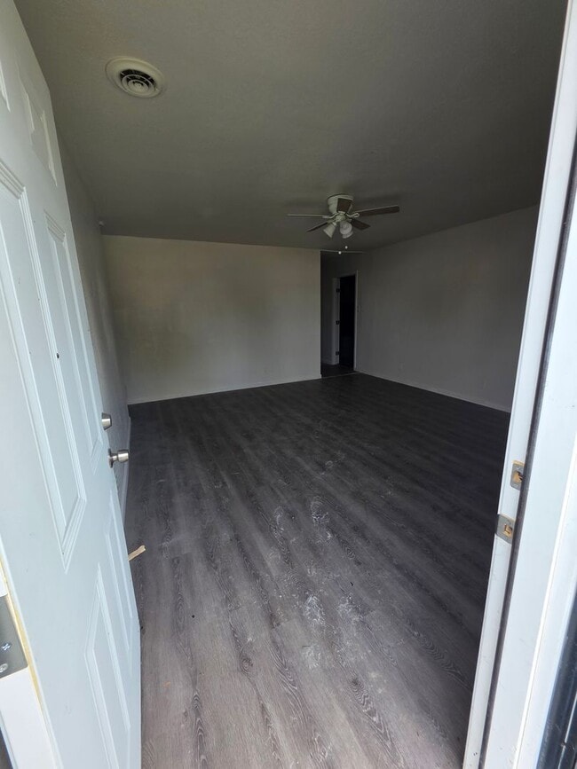 Photo - LIMITED TIME**NO APPLICATION FEE**1/2 OFF ...