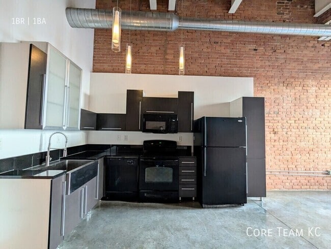 Photo - 382 W 22nd St Unit 706