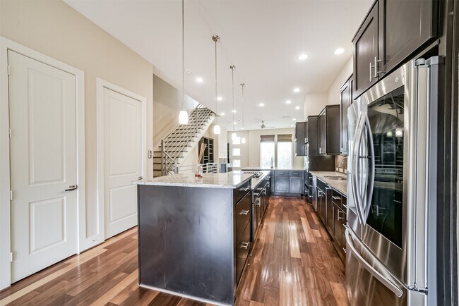 Photo - 5425A Hidalgo St
