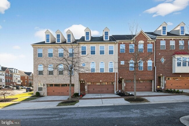 Photo - 2102 Congresbury Pl