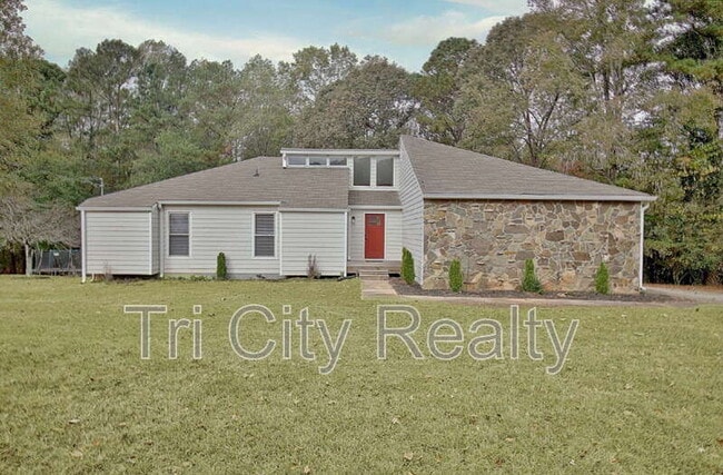 Photo - 150 Drennan Dr