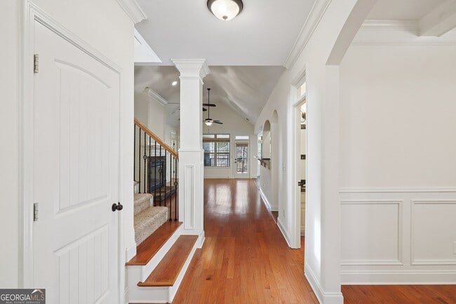 Photo - 160 Greenview Dr