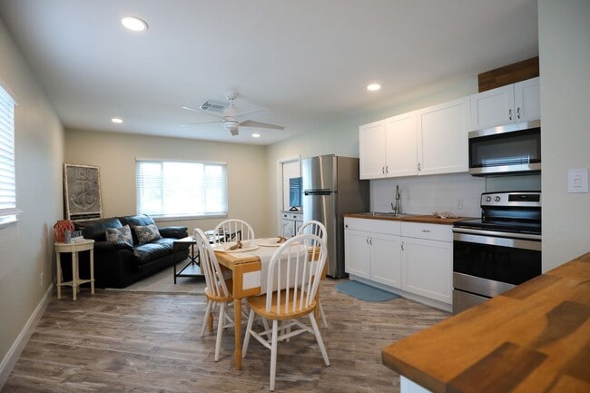 Photo - 480 129th Ave E Unit 2: 1/1