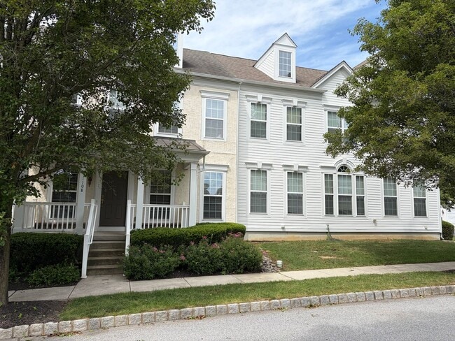 Photo - 1108 Harding Cir