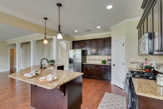 Photo - 5458 Everlook Cir