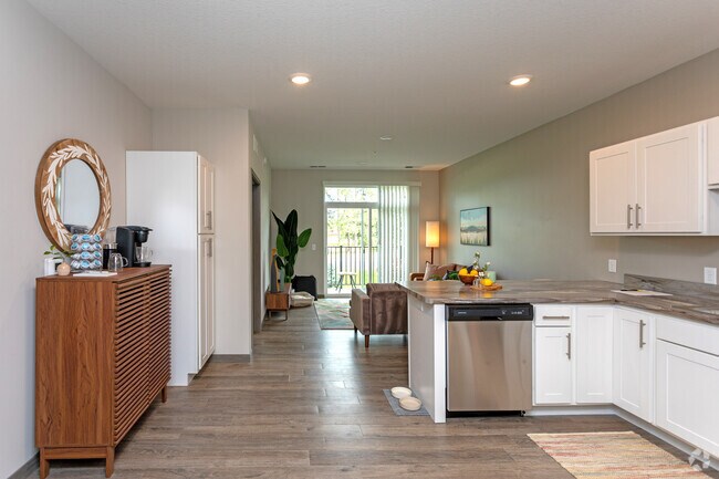 1BR, 1BA - 679SF