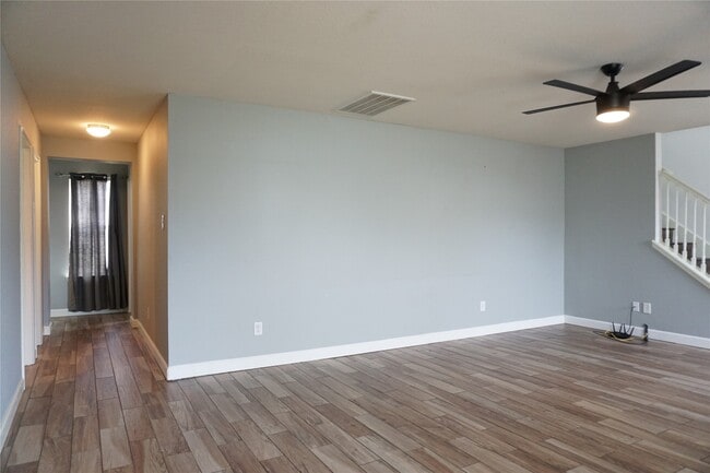 Building Photo - 16423 Chandler Ridge Ln Rental