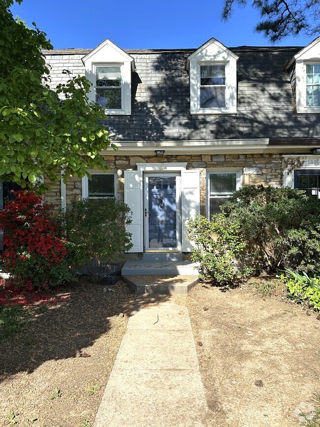 Building Photo - 1804 Leslie Ave Rental