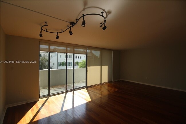 Photo - 441 Valencia Ave Unit 202