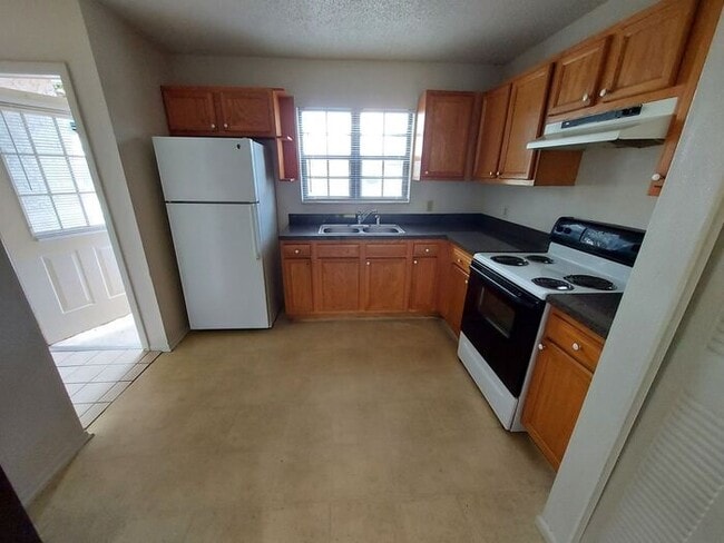 Photo - 1 Hickory Track