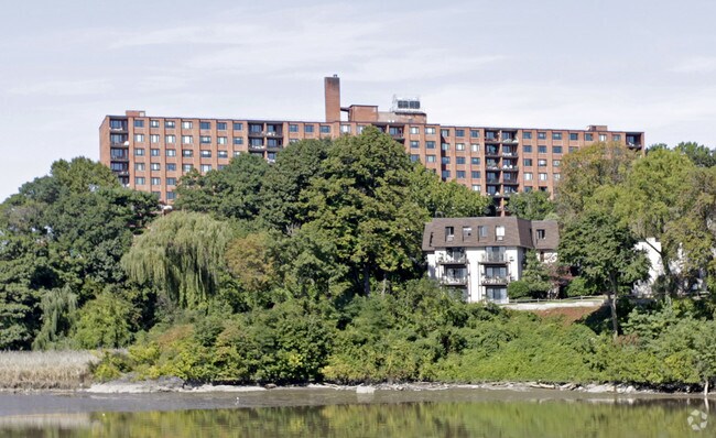 Photo - Scarborough Manor