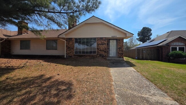 Building Photo - Wonderful 2 Bedroom Duplex in Bethany! $1250 Per Month!