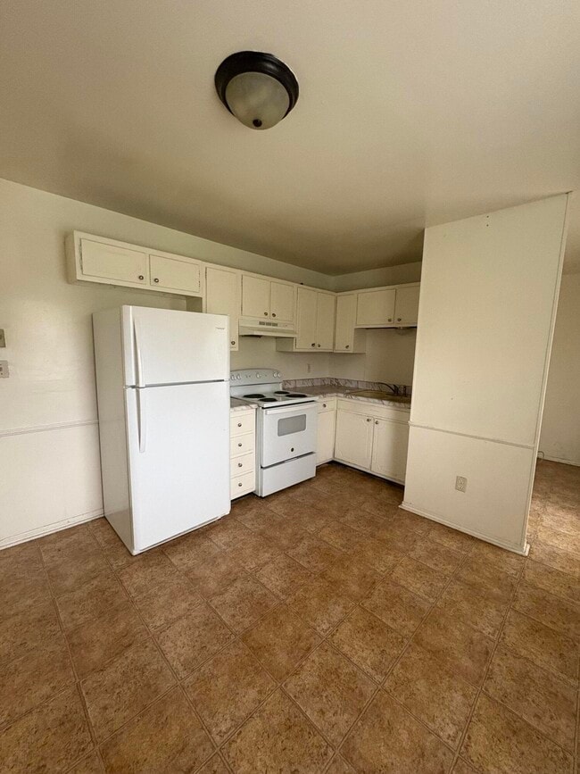 Photo - 1280 Ascot Park