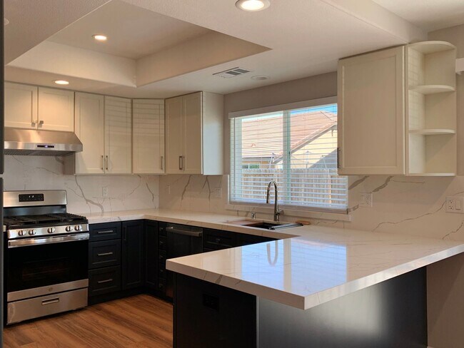 Photo - 900 Apricot Ln Unit 101