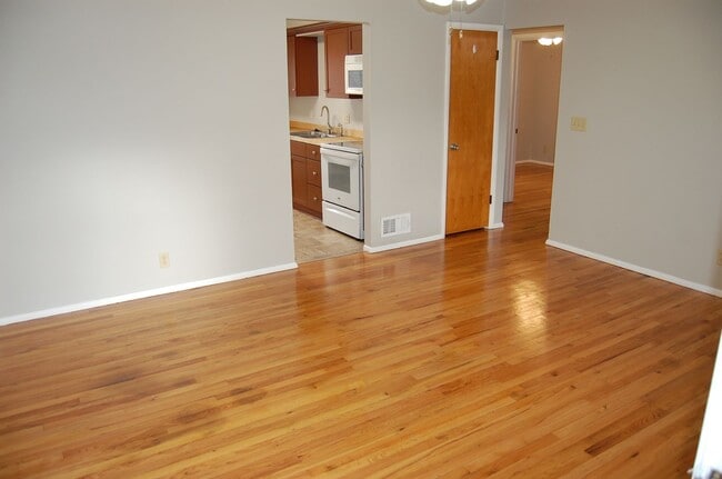 Photo - 4630 Starr St Unit 4632