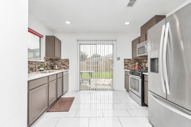 Photo - 7327 Enchanted Creek Dr