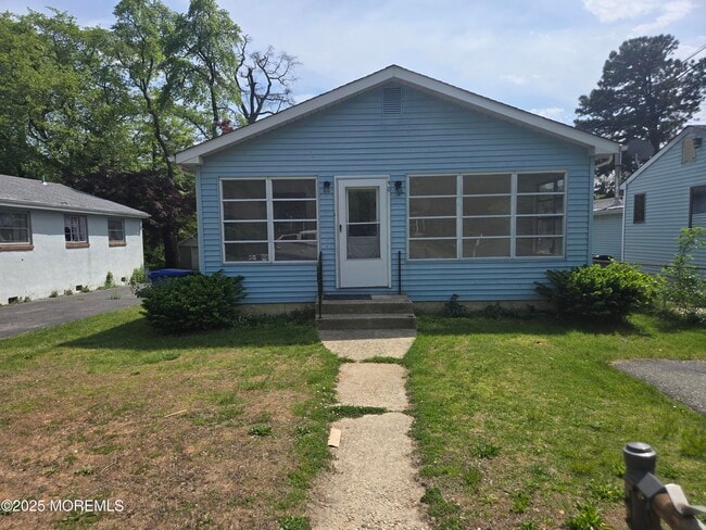 Photo - 330 Elizabeth Ave House