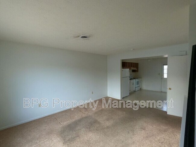 Photo - 605 Hamlet Ave Unit I