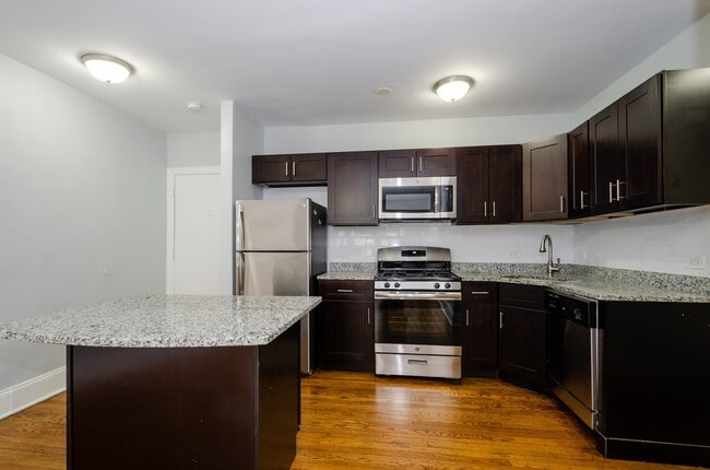 Photo - 1609 W Juneway Terrace Unit 1D