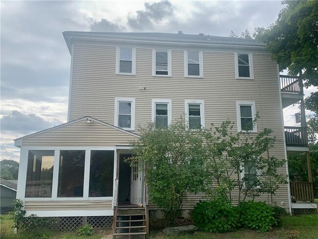 80 Sayles Hill Rd Unit 3