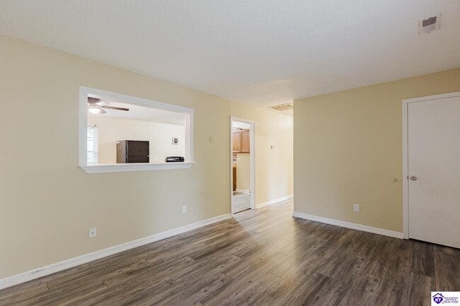 Photo - 150 Airview Dr