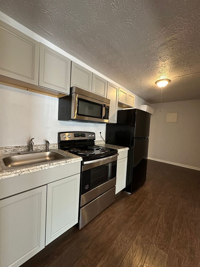 Photo - Studio 28 Apartments