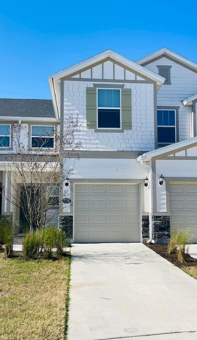 Photo - 7718 Merchants Way Townhome