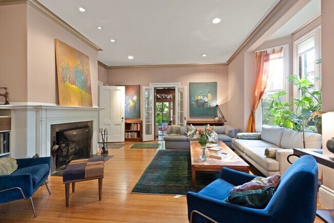 Photo - 32 Hawthorn St Unit 1